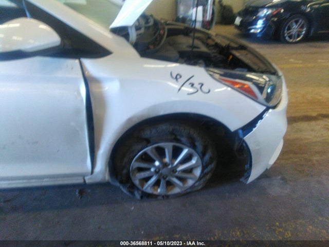 Hyundai Accent Sel 2018 3KPC24A37JE028412 Image 6