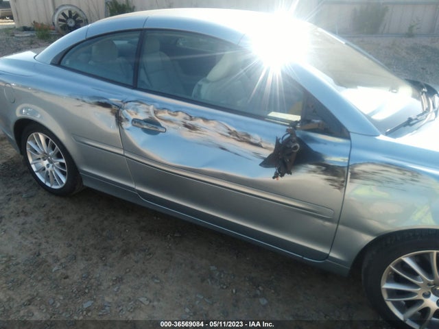 2008 VOLVO C70 VIN: YV1MC67228J055097