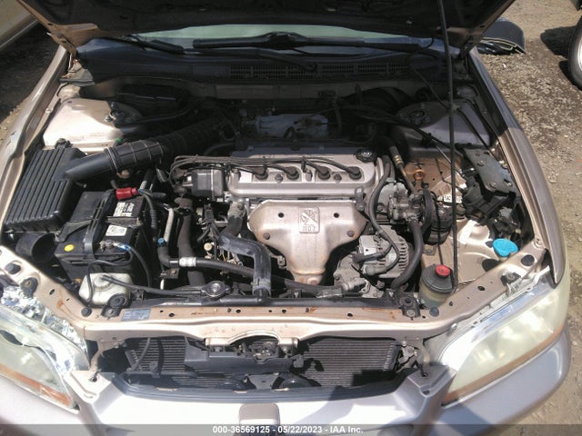 2000 HONDA ACCORD SDN LX VIN: 1HGCG5642YA155687
