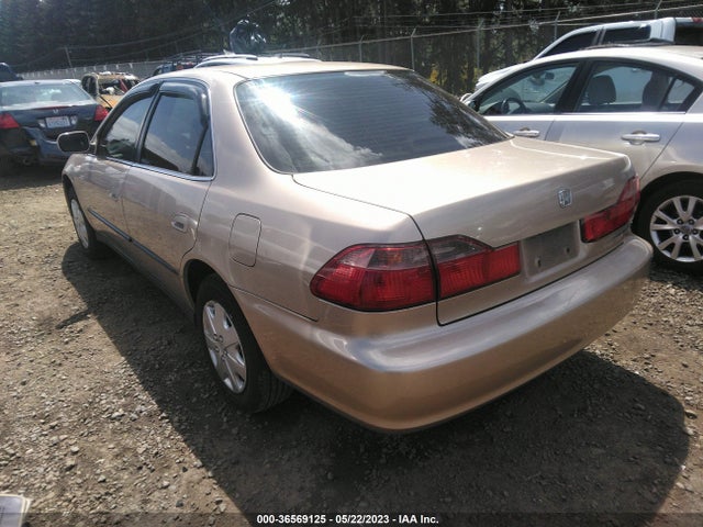 2000 HONDA ACCORD SDN LX VIN: 1HGCG5642YA155687