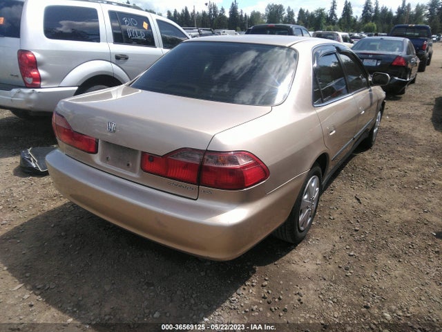 2000 HONDA ACCORD SDN LX VIN: 1HGCG5642YA155687