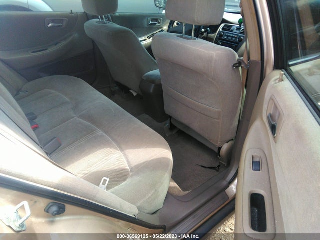 2000 HONDA ACCORD SDN LX VIN: 1HGCG5642YA155687