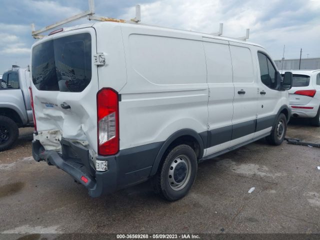 1FTYE1ZM1HKA17261 Ford TRANSIT VAN