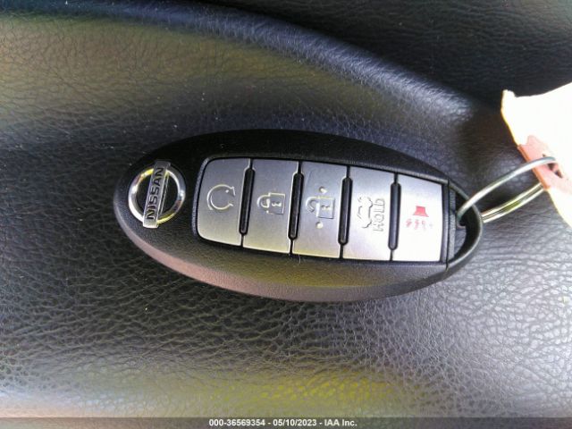 1N4AA6AP0HC422110 Nissan Maxima Platinum
