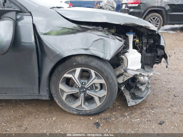 3KPF24AD7ME376768 KIA Forte Lxs