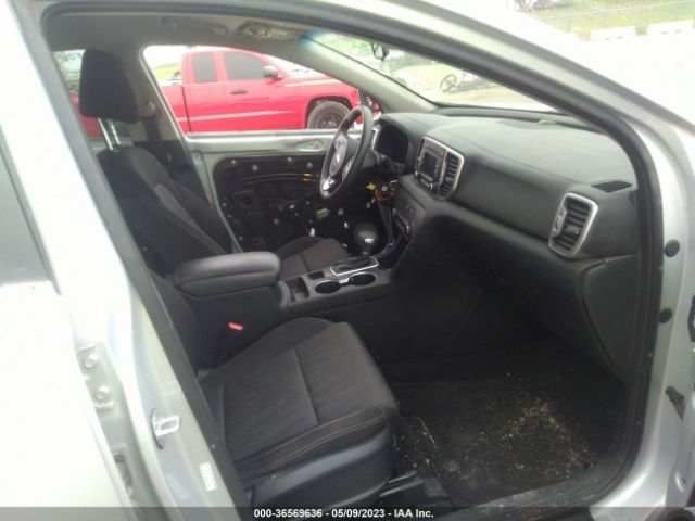KNDPMCAC0H7183562 KIA Sportage Lx