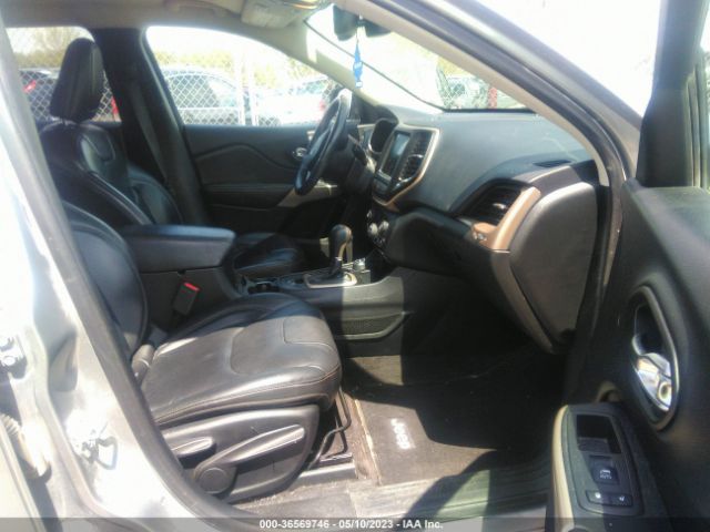 1C4PJMDB5HW660087 Jeep Cherokee Limited