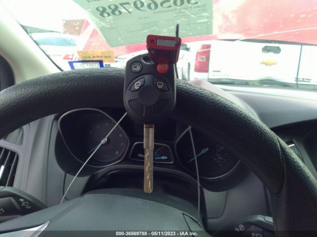 1FADP3F27EL277389 Ford FOCUS SE