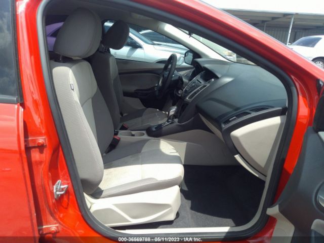 1FADP3F27EL277389 Ford FOCUS SE