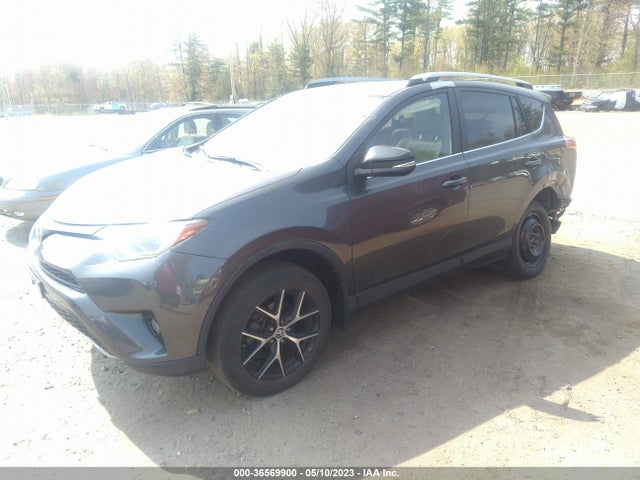 Toyota RAV4 SE 2017 JTMJFREV0HJ138753 Image 2