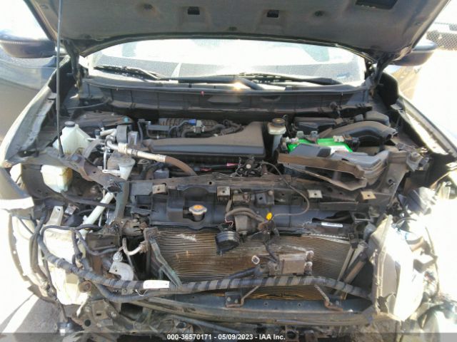 5N1AT2MT8JC778604 Nissan ROGUE SV