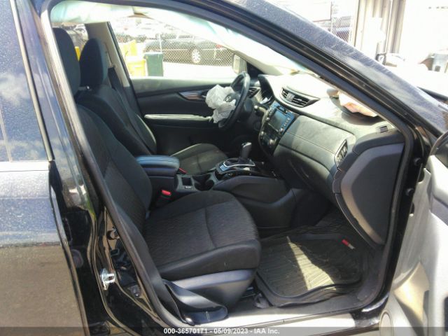 5N1AT2MT8JC778604 Nissan ROGUE SV