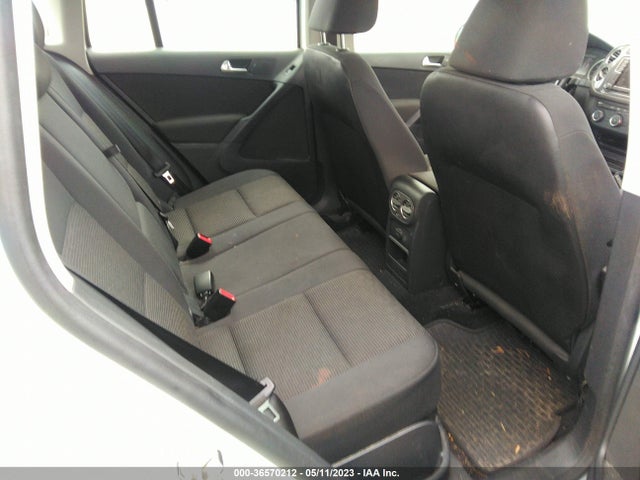 WVGBV7AX2HK054684 Volkswagen TIGUAN