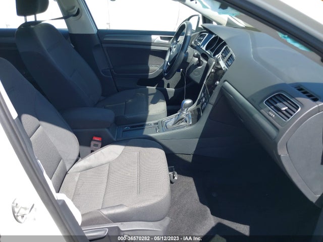 WVWKR7AU2KW910287 Volkswagen E-golf Se