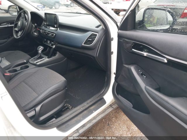 KNDEU2AA4M7046148 KIA SELTOS S