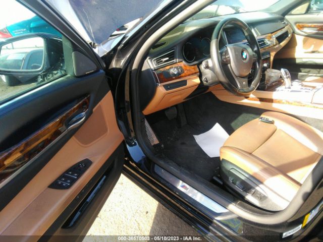 WBAYA6C58FG273209 BMW 7 Series 740i