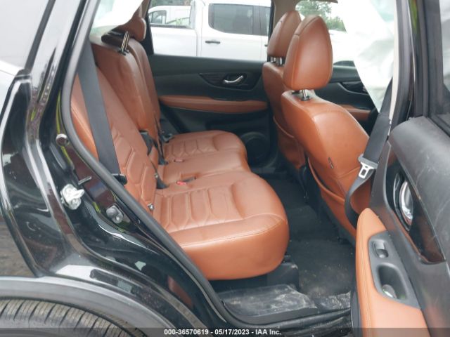 JN8AT2MT8JW470159 Nissan Rogue Sl