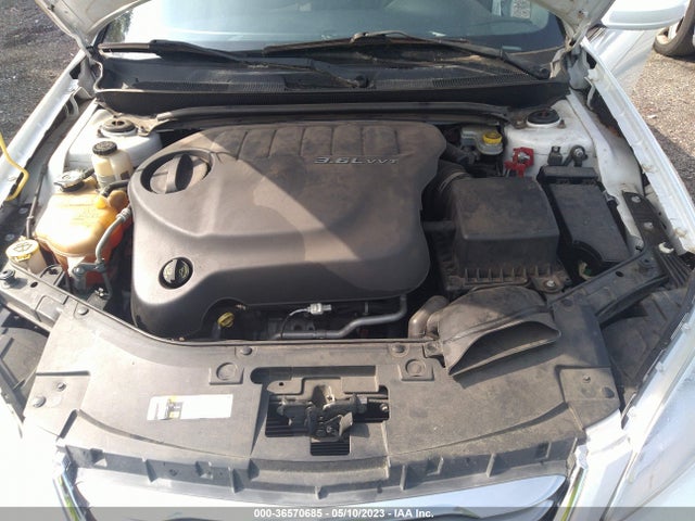 1C3CCBAG2EN194590 Chrysler 200 LX