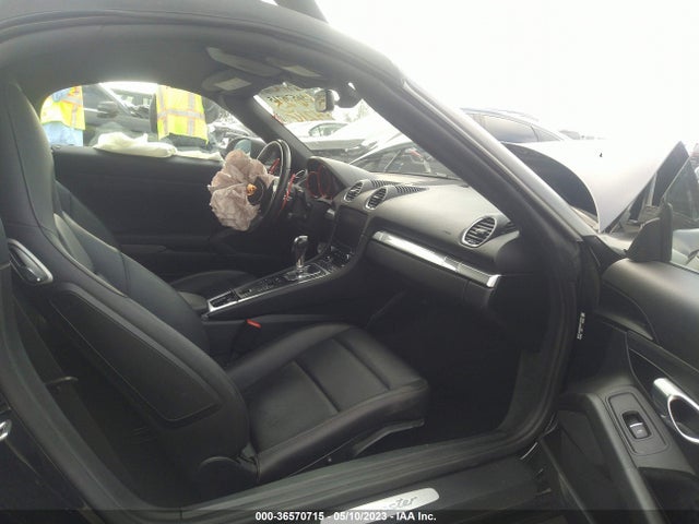 2021 Porsche 718, VIN: WP0CA2A86MS210090