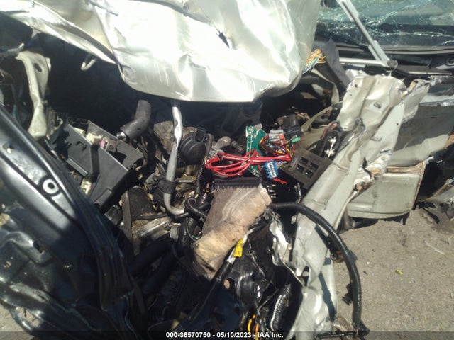2005 VOLVO S60 VIN: YV1RH592852440880