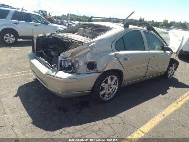 2005 VOLVO S60 VIN: YV1RH592852440880