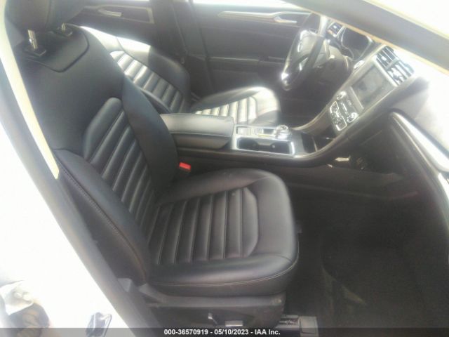 3FA6P0CD6KR108281 Ford FUSION SEL