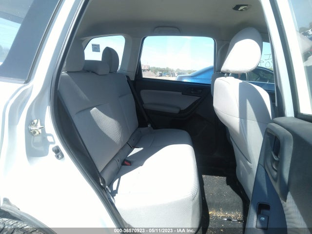 JF2SJAAC0JG433509 Subaru Forester