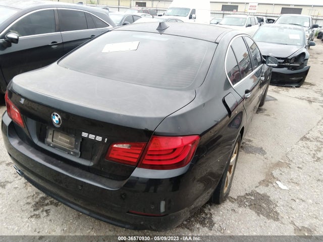 2011 BMW 5 SERIES 528I VIN: WBAFR1C56BC741572