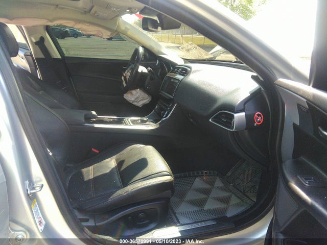 SAJAE4BN2HA968243 Jaguar Xe 20d Prestige