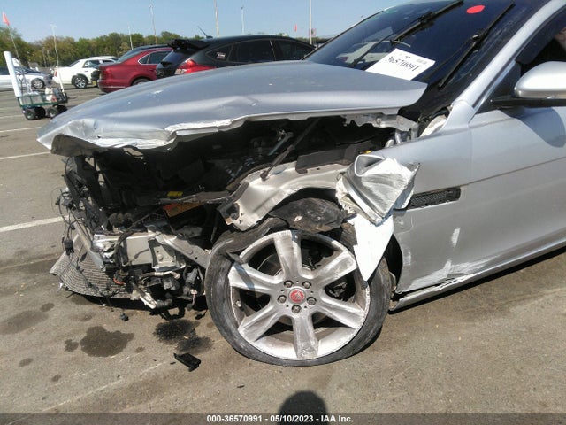 SAJAE4BN2HA968243 Jaguar Xe 20d Prestige