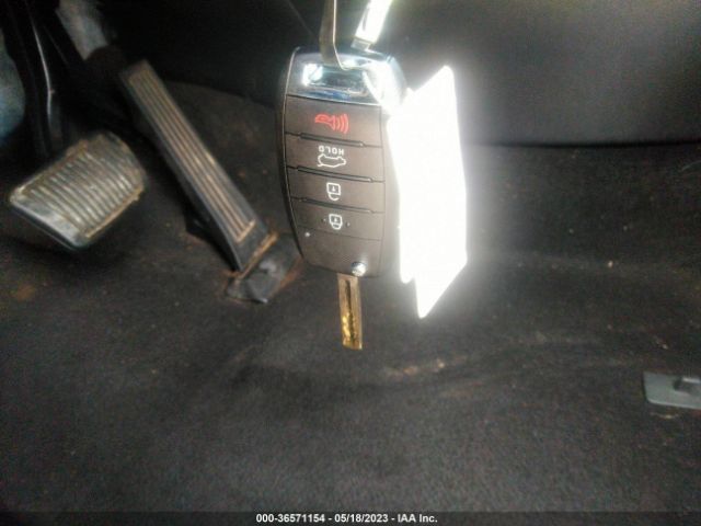 KNDJN2A24J7568679 KIA Soul Base