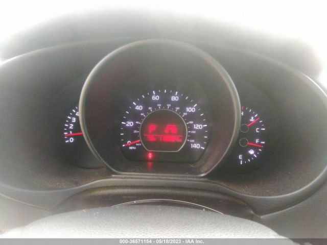 KNDJN2A24J7568679 KIA Soul Base