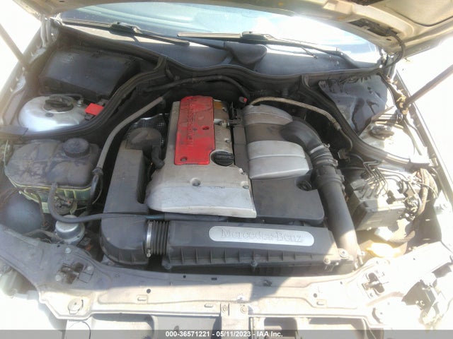 2002 MERCEDES-BENZ C CLASS VIN: WDBRN47J02A219132