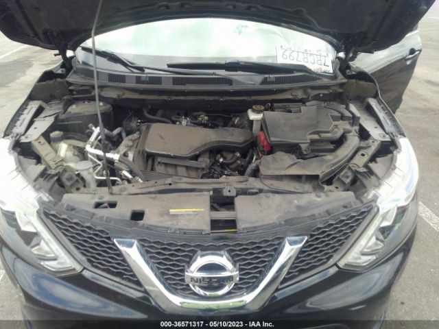 JN1BJ1CP8HW002997 Nissan Rogue Sport Sv