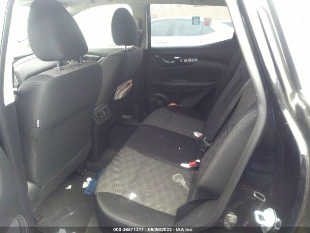 JN1BJ1CP8HW002997 Nissan Rogue Sport Sv