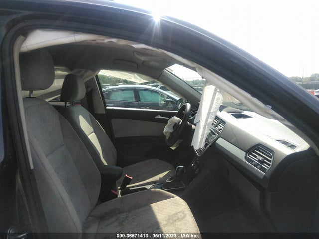 3VV1B7AX1KM103125 Volkswagen TIGUAN S