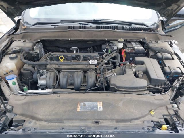 3FA6P0H74HR215468 Ford FUSION SE