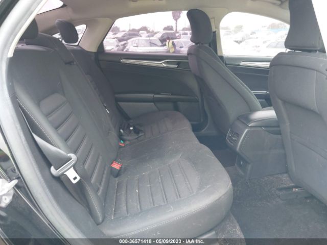 3FA6P0H74HR215468 Ford FUSION SE
