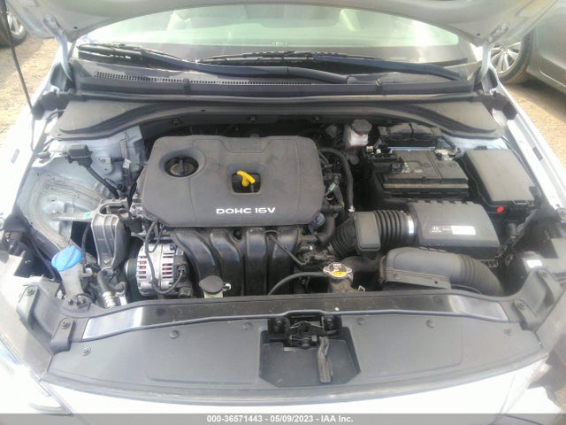Hyundai ELANTRA SE 2017 5NPD84LF3HH196547 Image 10