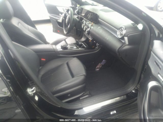 W1K3G4EB4LW043743 Mercedes-Benz A-class A 220