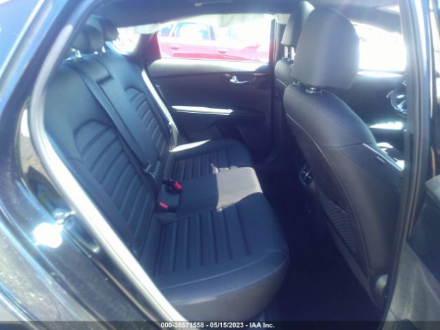 3KPF54AD2PE599599 KIA Forte Gt-line