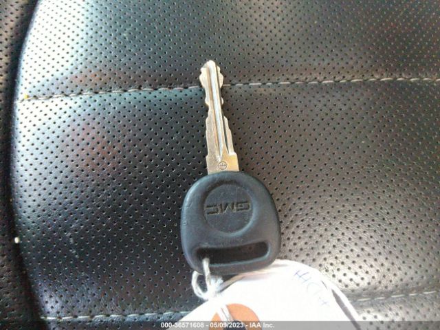 1GKKVTKD9GJ189963 GMC Acadia Denali