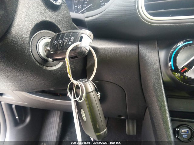 Hyundai Kona Se 2020 KM8K1CAA7LU469013 Image 3