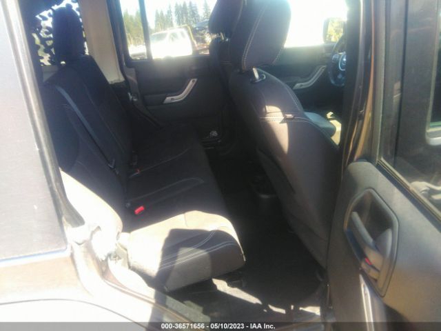 1C4HJWEG9HL714504 Jeep Wrangler Unlimited Sahara