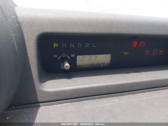 2005 SCION XB VIN: JTLKT324550201096