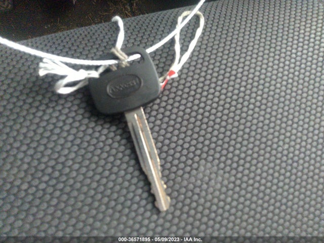 2003 PONTIAC VIBE VIN: 5Y2SL62883Z454695