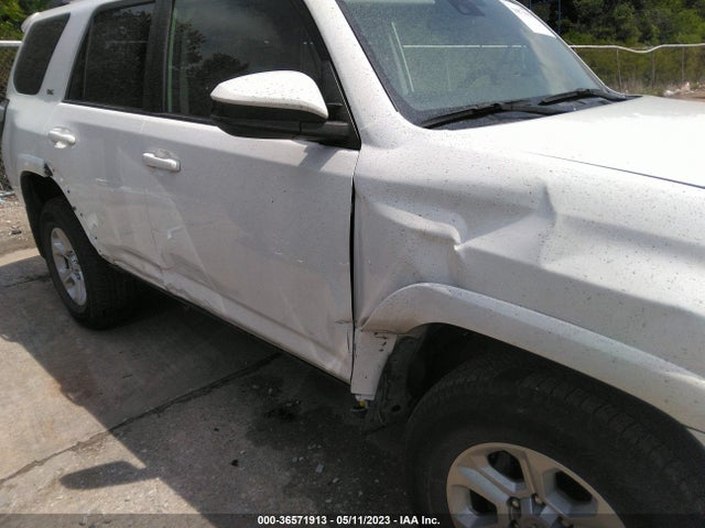 Toyota 4RUNNER SR5 2022 JTEMU5JRXN6024838 Image 8