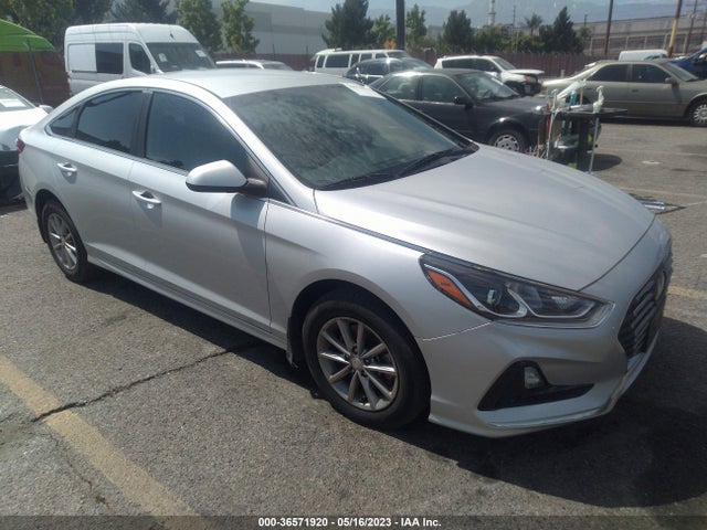 Hyundai SONATA SE 2018 5NPE24AF4JH674439 Image 1