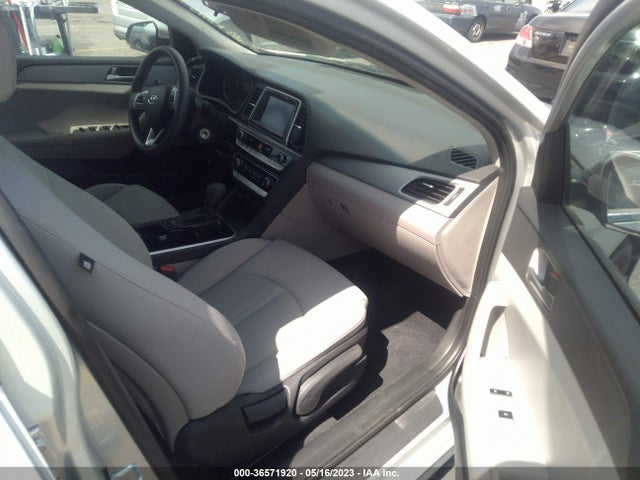 Hyundai SONATA SE 2018 5NPE24AF4JH674439 Image 6