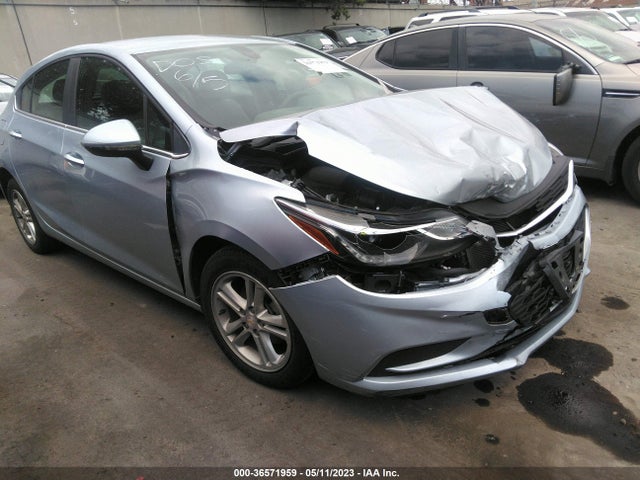 Chevrolet CRUZE LT 2018 3G1BE6SM9JS600936 Image 4